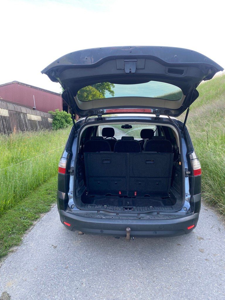Ford Autos: Auto S-Max für Export – D'occasion à Heitenried par dubach01 4