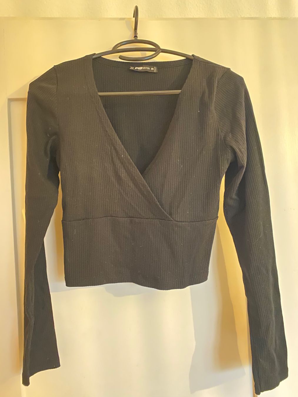 T-shirt: Langarm Top – Usato da Winterthur venduto da eli_tt6r 1