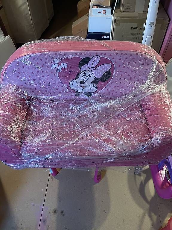 Divani: Kleinkinder Sofa  – Usato da Lengnau BE venduto da phi_ygb5
