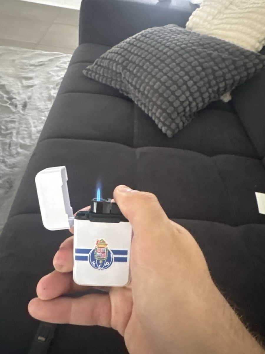 Accendini: FC Porto Feuerzeug – Nuovo (secondo la descrizione) da Schötz venduto da cla_rvq5