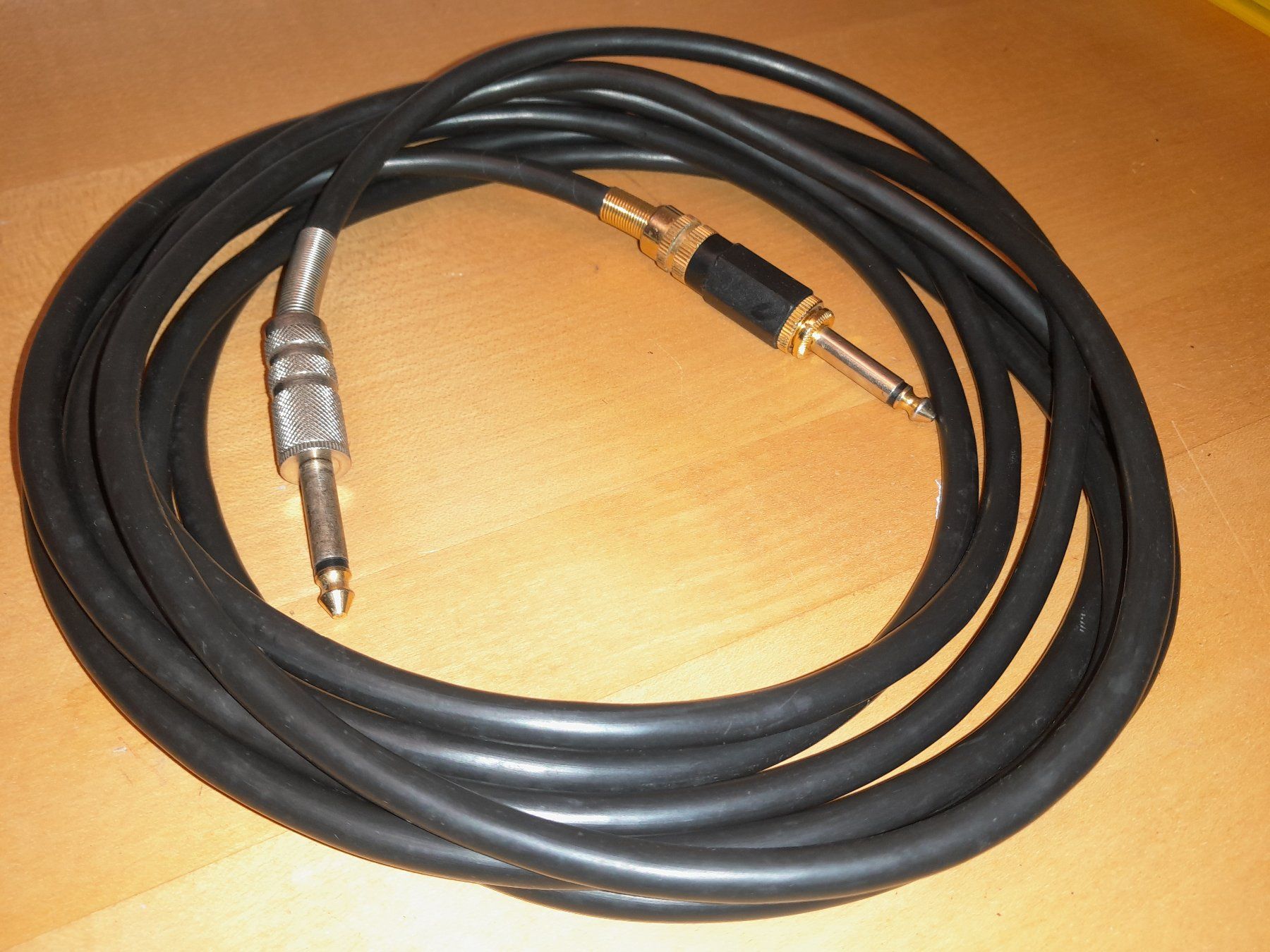 Kabel: Klinkenkabel, Audiokabel, 6.3mm Stecker, 4m – Gebraucht aus Steffisburg von FutureOne 2
