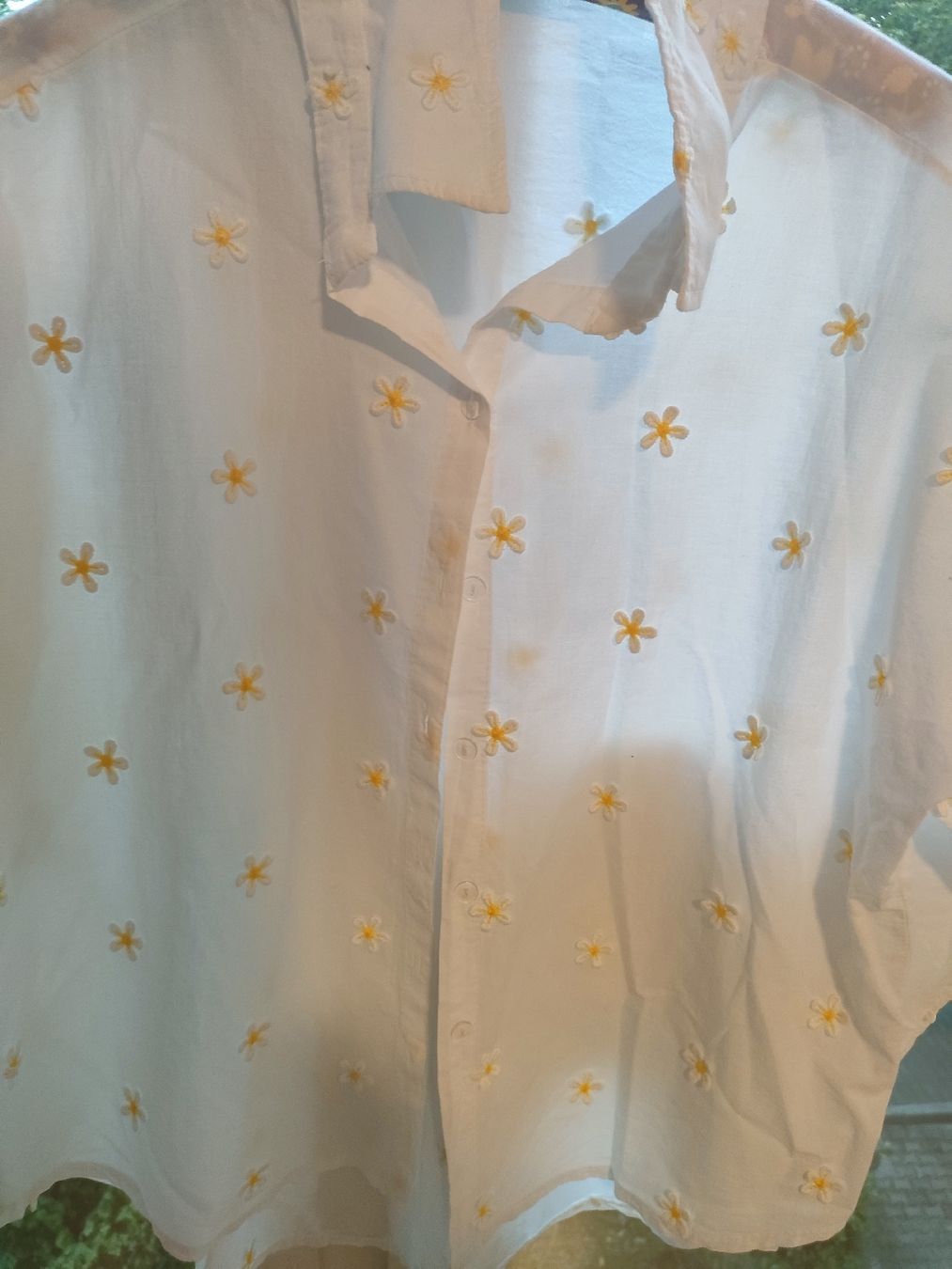 Camicette: Bluse mit Applikationen – Usato da Brugg AG venduto da Mashaba 3