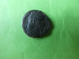 uralte Bronzemünze  13 mm     1.02  g