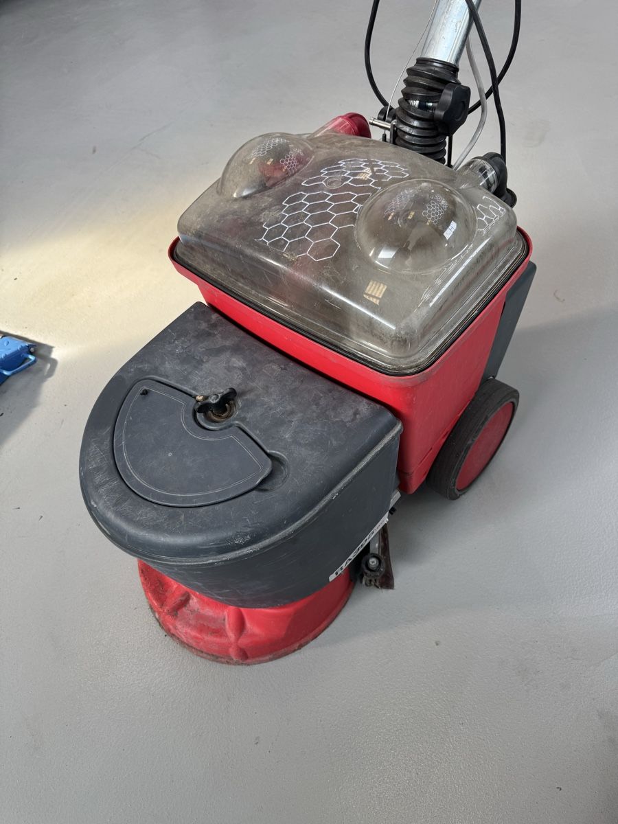 Cleanfix Tutte le macchine: Cleanfix Scheuersaugmaschine RA395 – Difettoso da Oberbüren venduto da inf_7c5h
