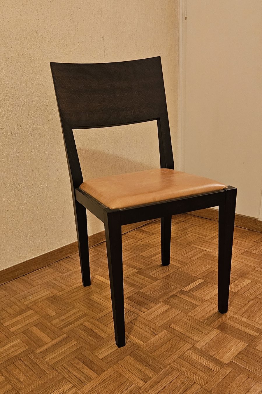 Sedie: Chaise en bois foncé – Usato da Pully venduto da jmm77