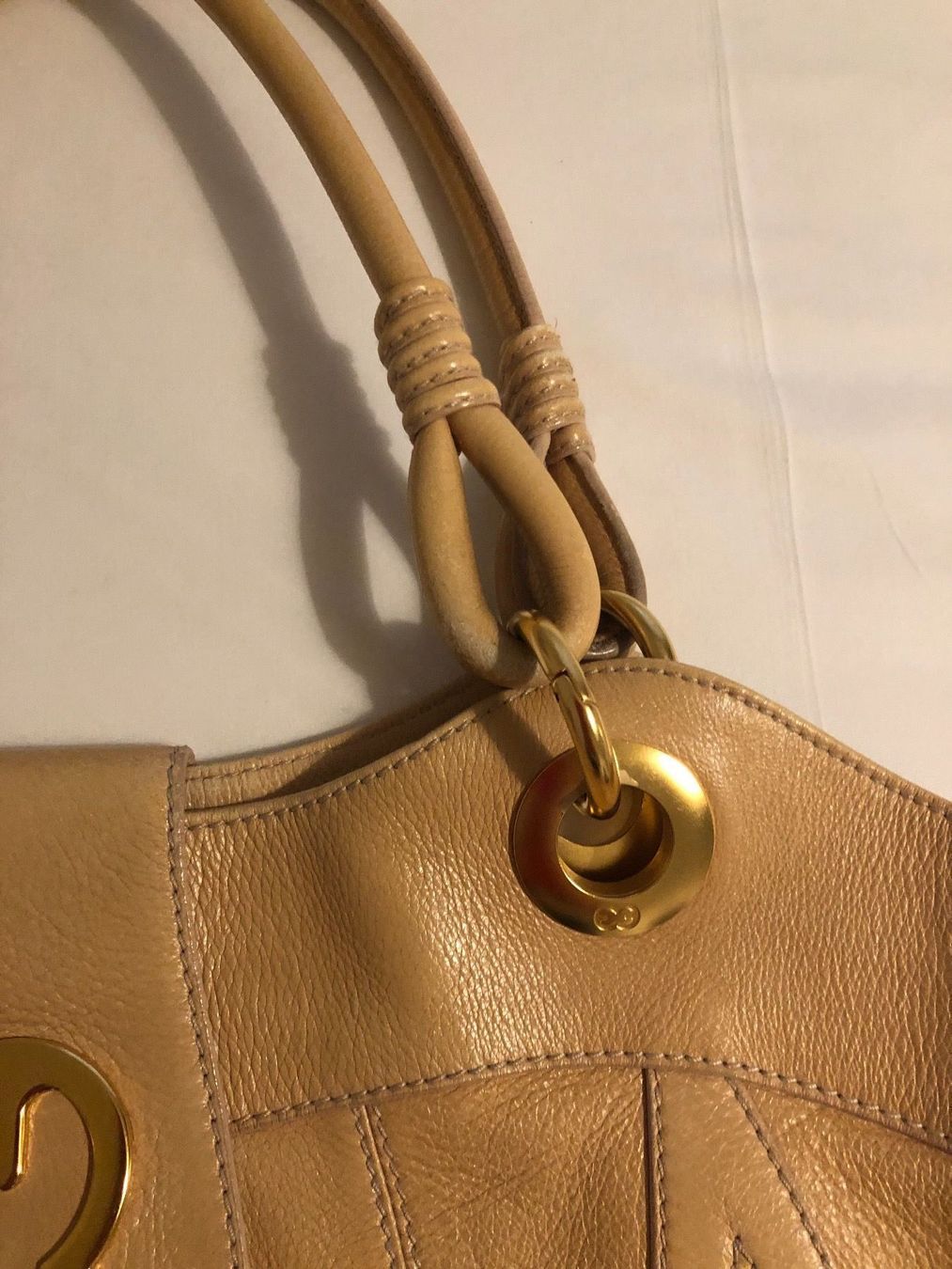 Escada Taschen für Damen: ESCADA LARGE BAG – Defekt aus Zürich von Yanches 5