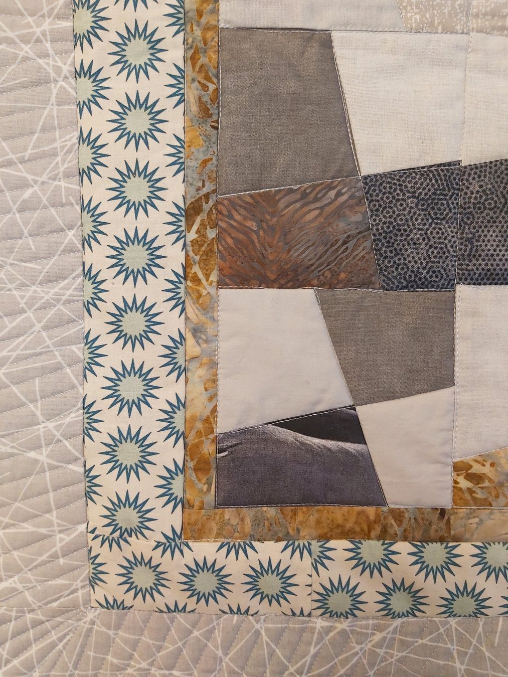 Toutes les décorations: Patchwork Quilt "Auf der Suche nach dem Elefanten" 131x70 cm – Neuf (Voir description) à Wetzikon ZH par Meltingpot29 1