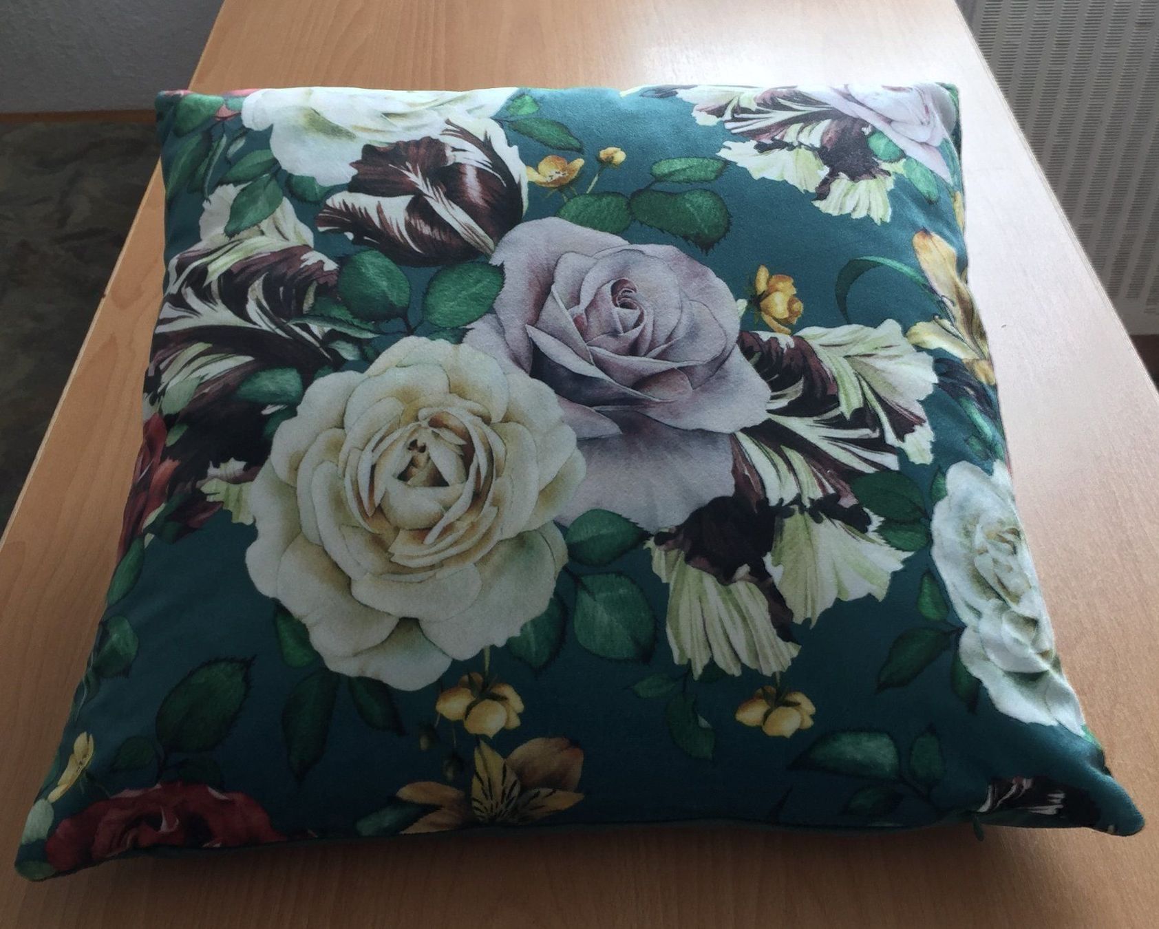Cuscini: Kissen mit Blumen – Nuovo (secondo la descrizione) da Basel venduto da Seifehuesli