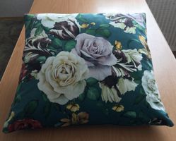 Kissen mit Blumen