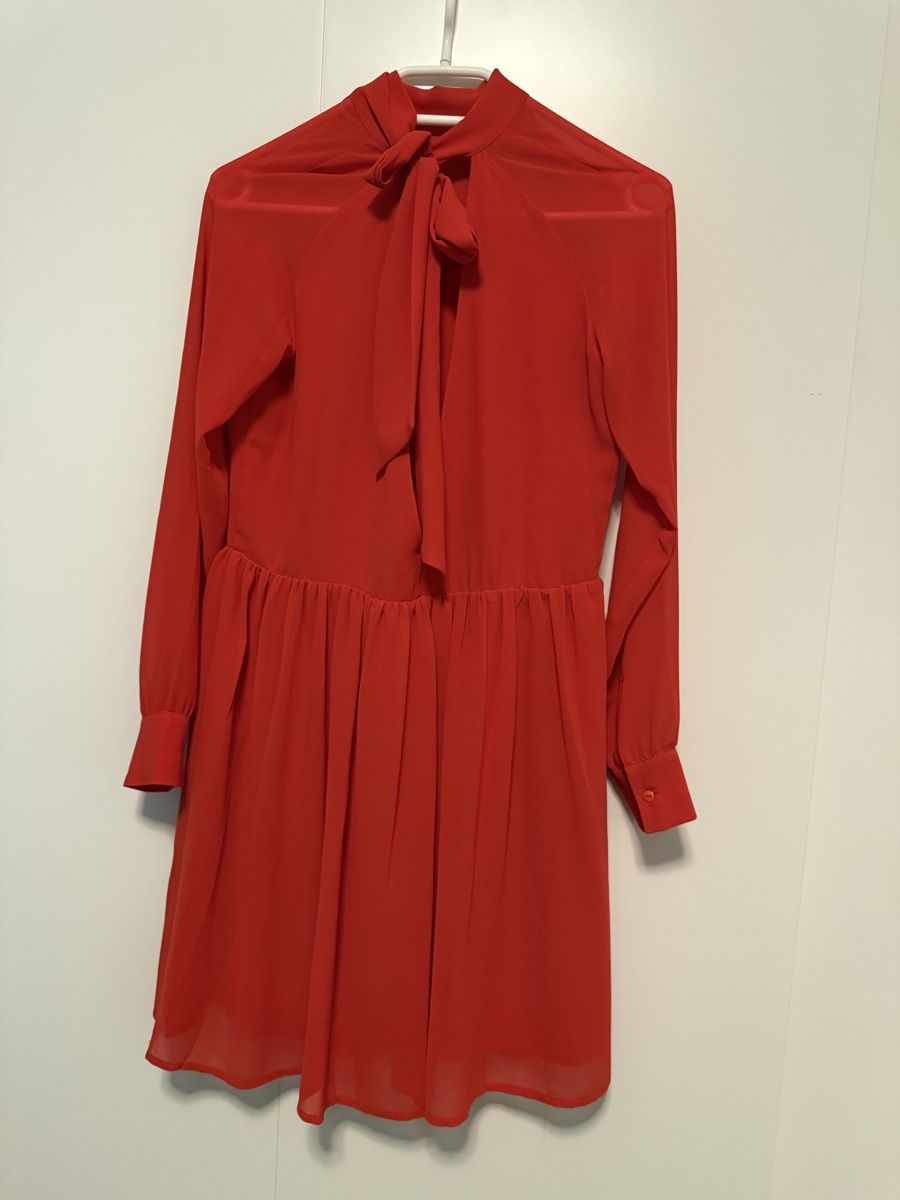 Vestiti: Schönes Rotes Kleid – Nuovo (secondo la descrizione) da Stettlen venduto da Sophia.72 1