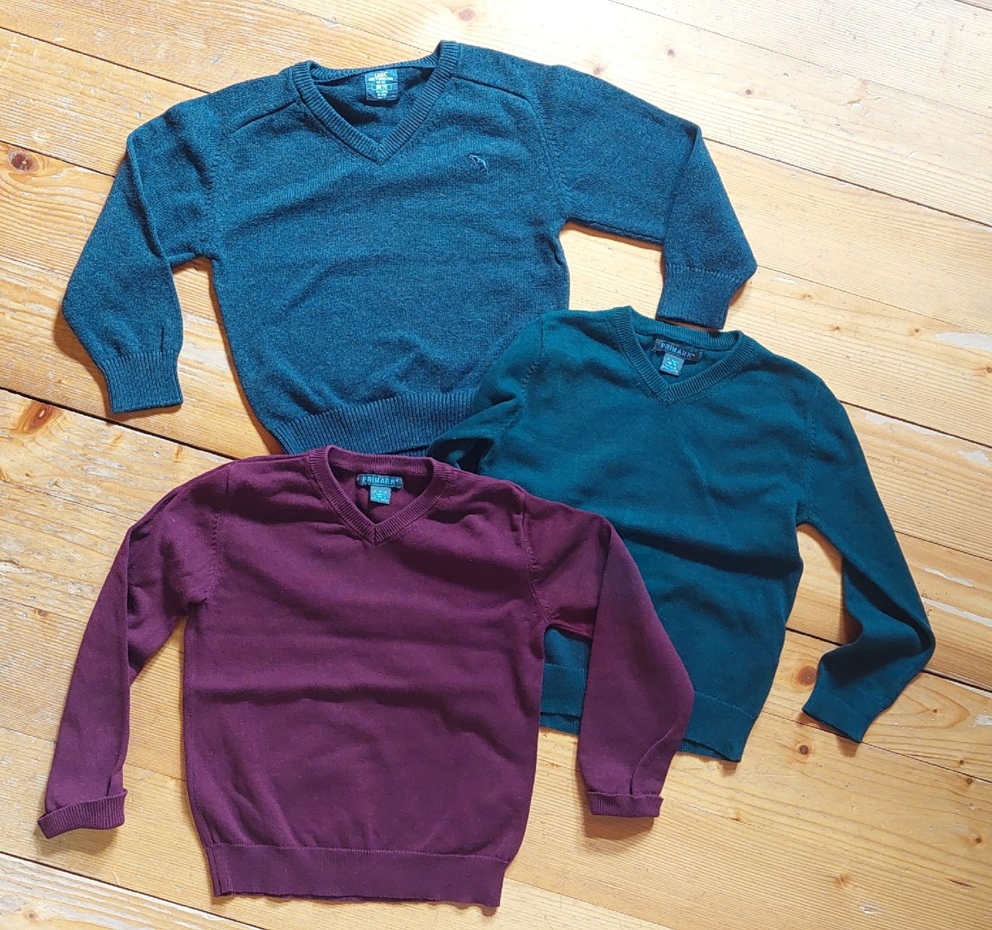 H&M Lotti & Set di vestiti: Paket Pullover aus Baumwolle Gr. 110 – Usato da Schmidrüti venduto da Novemberchind