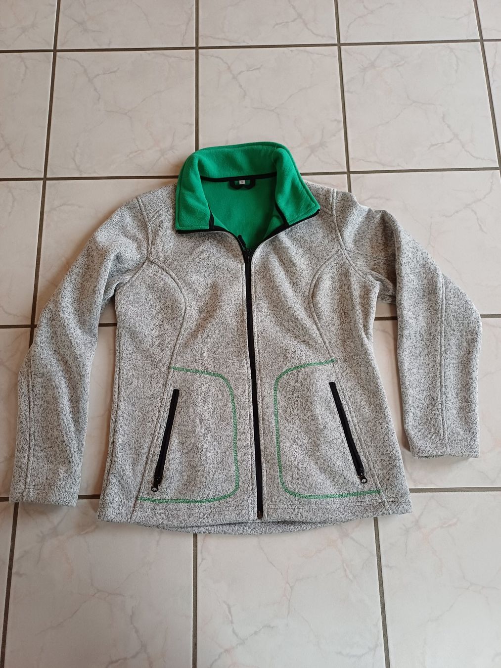 Vestes: Strickfleecejacke XL – D'occasion à Rüegsbach par Urs9990