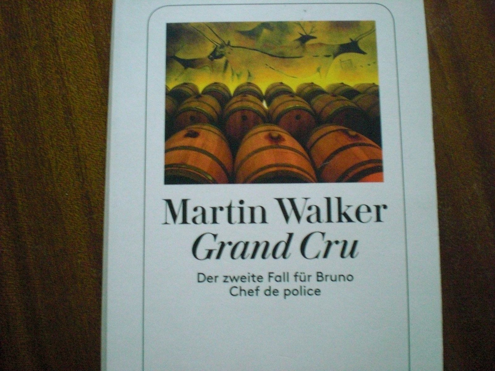 Libri: Martin Walker - Grand Cru – Usato da Adliswil venduto da jauense