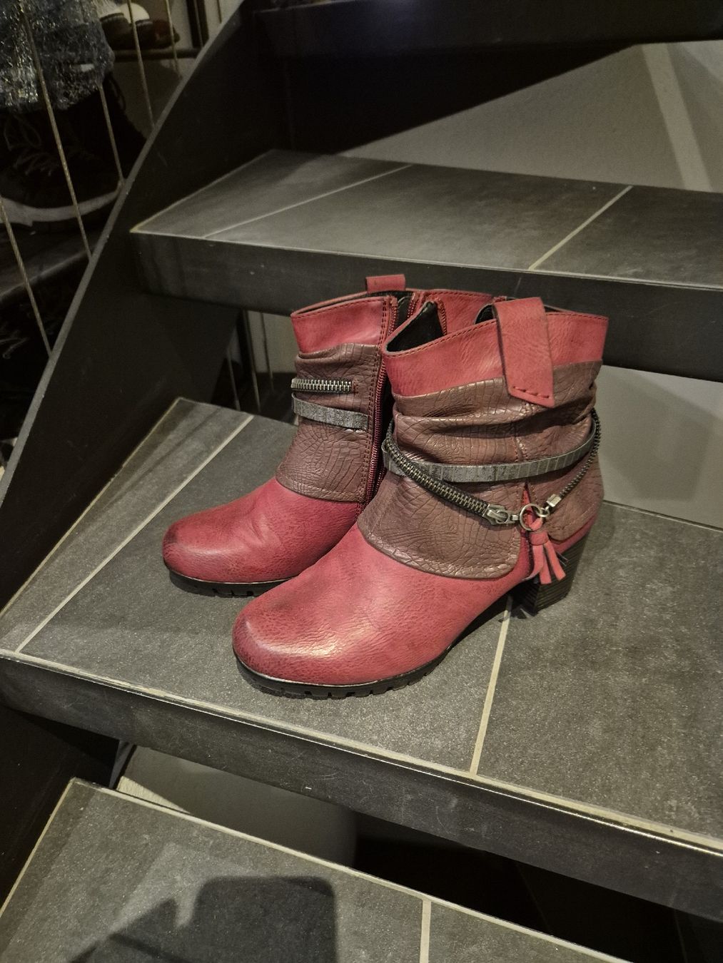 Rieker Scarpe da donna: Stiefelete 37 Rieker – Usato da Würenlingen venduto da kuh33