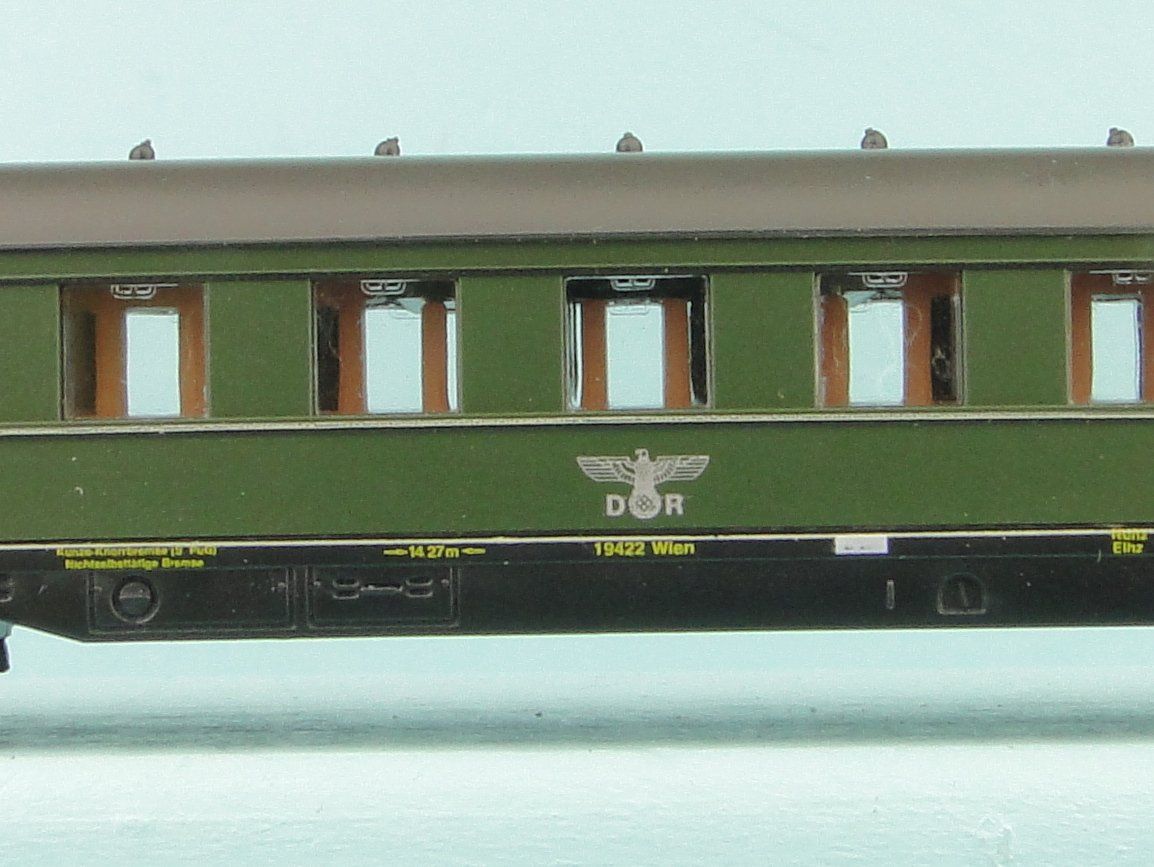 Roco Modelleisenbahnen: Roco 1854 Spur N Schürzenwagen3Kl. – Gebraucht aus Bülach von Albitrain 4