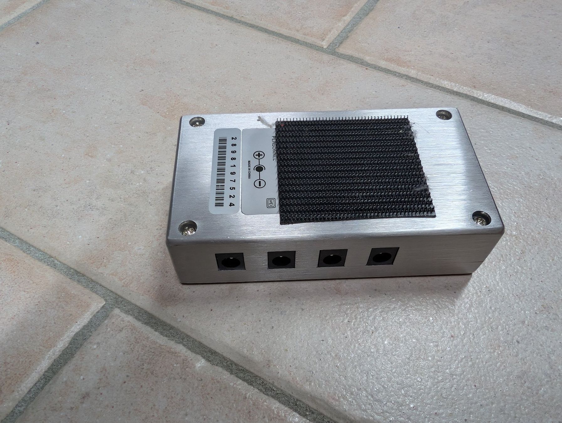 Strumenti musicali: MXR dc brick - Pedalboard power supply – Usato da Confignon venduto da Bernerr 4