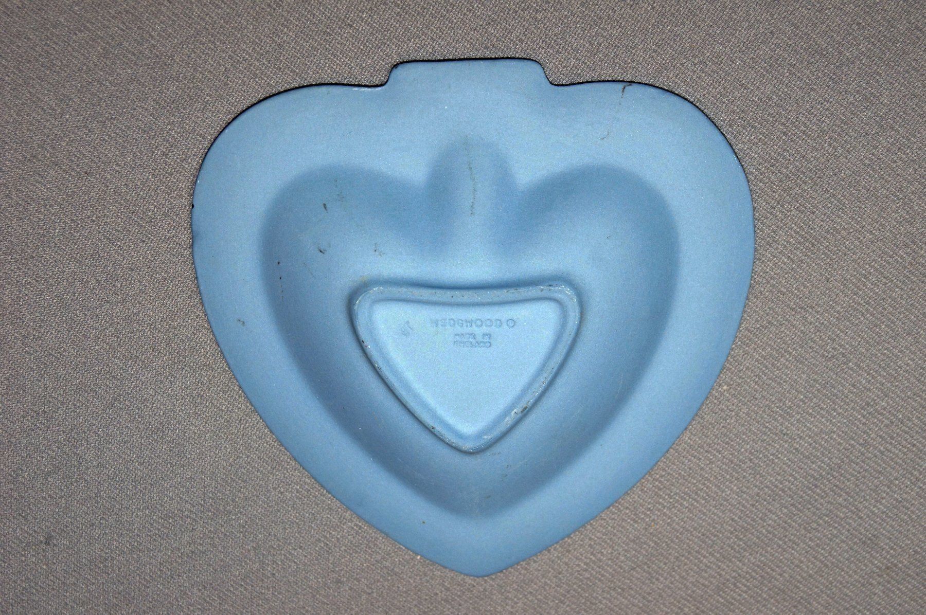 Wedgwood Ciotole: Wedgwood-Schale herzförmig – Usato da Geroldswil venduto da ARTEFACTO 2
