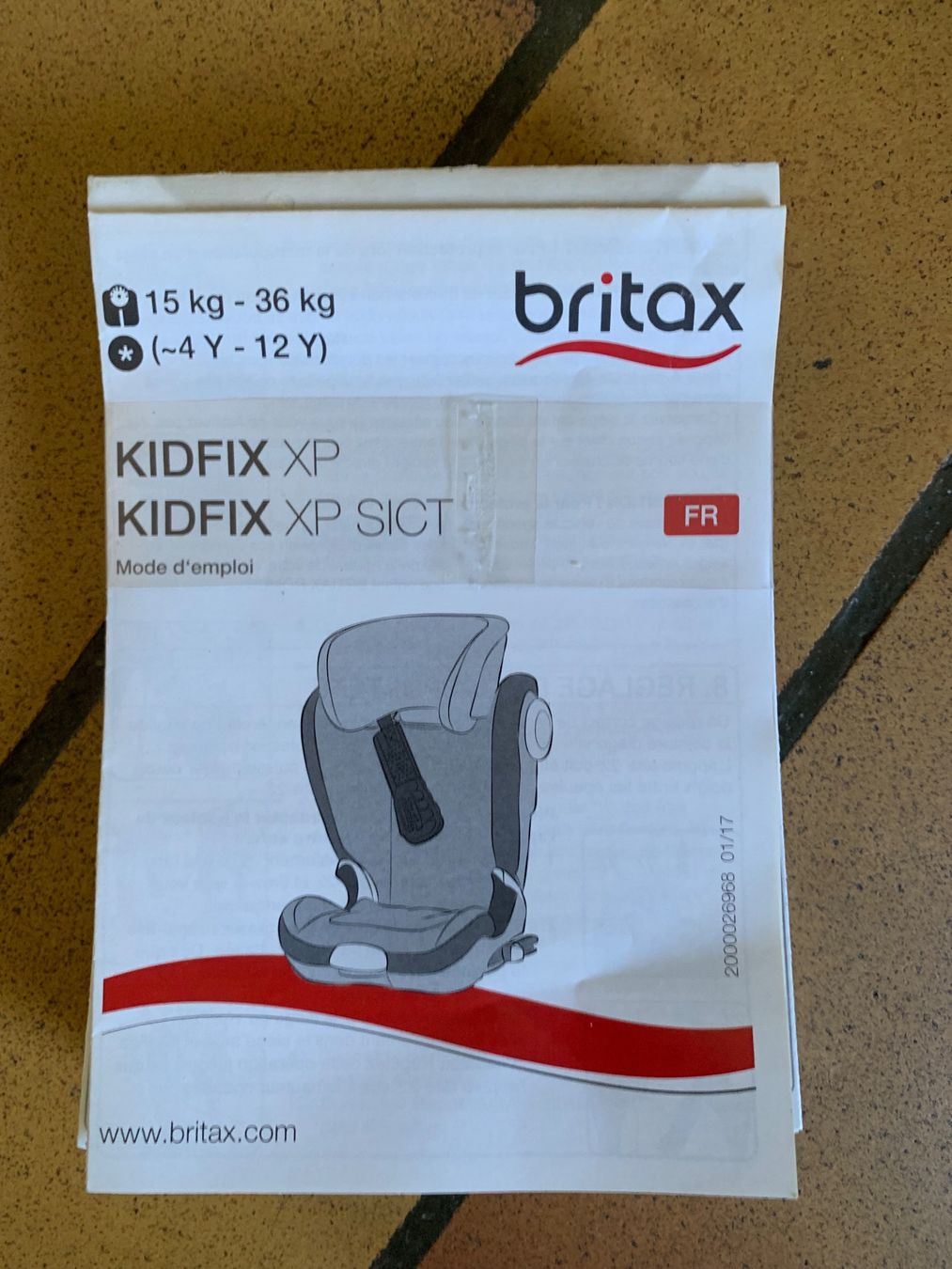 Britax Römer Seggiolini per auto: Britax Römer Kidfix XP schwarz – Usato da Obfelden venduto da Zocci 4
