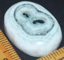 Cabochon L-547 – Weisser Solar Quarz Heilstein – ca. 26x19mm