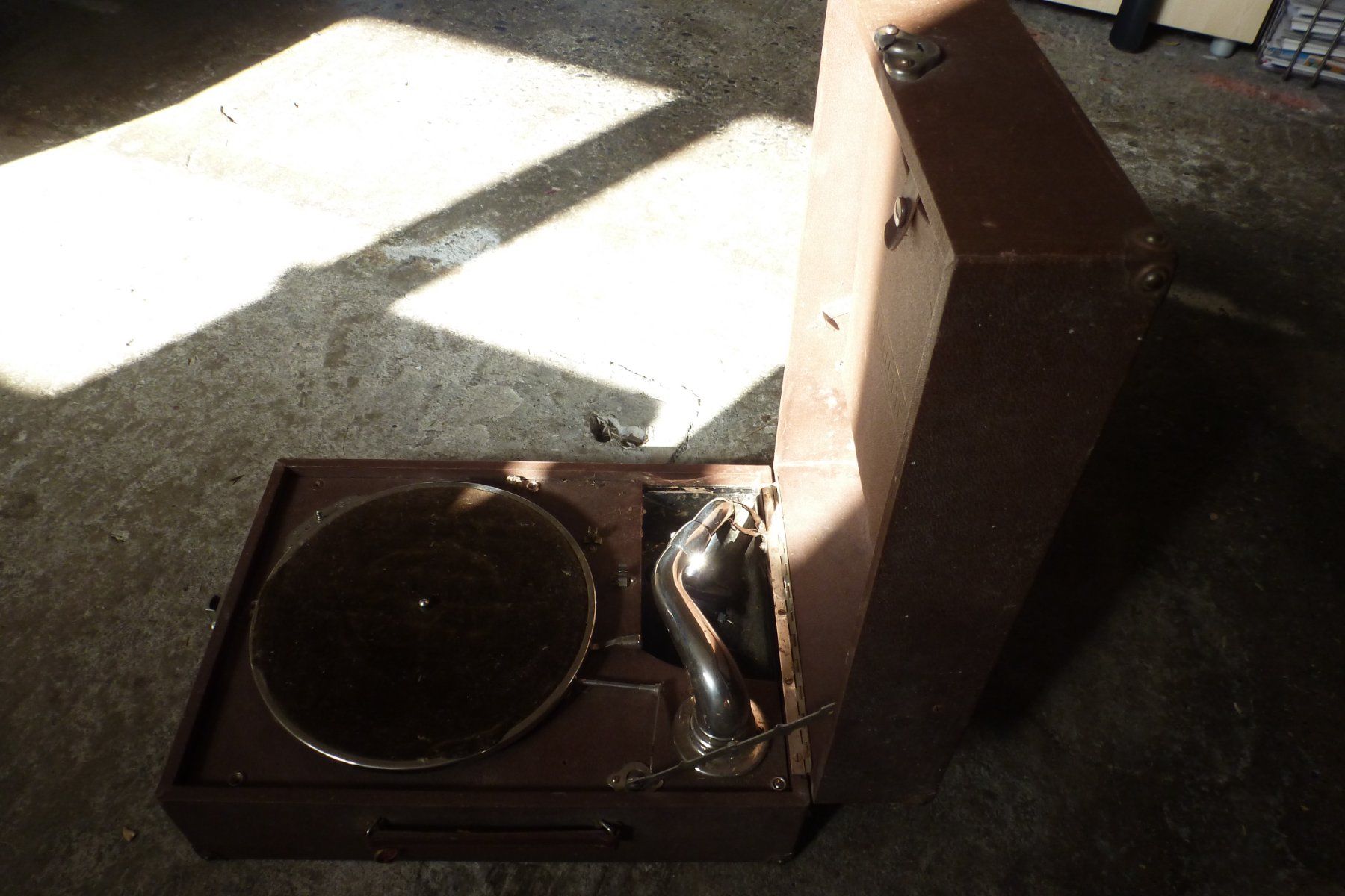 Thorens Giradischi: Grammophon zum aufbereiten – Difettoso da Leissigen venduto da ChUe06 3