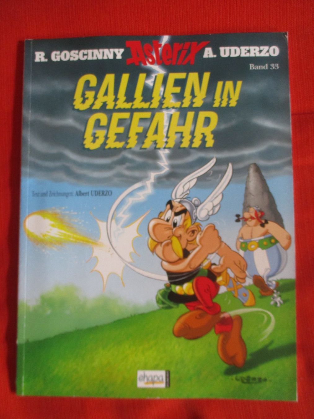 Fumetti: Comic Asterix Band 33 – Usato da Birsfelden venduto da alles-muss-raus