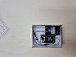 Zwei Futaba R2008SB Empfänger Neu Orginalverpackt