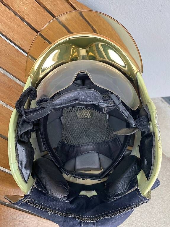 Pompieri: Casque de pompiers F1 – Usato da Colombier NE venduto da mim_k8mq 3