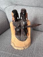Scultura tribale a guscio guerrieri in ebano bicolore 17 cm