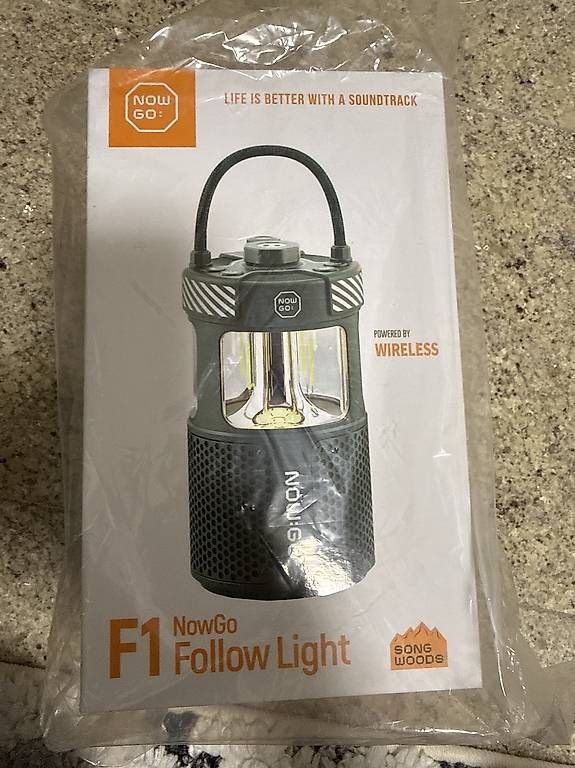 Casse acustiche: NowGo F1 Follow Light Bluetooth  Ideales Weihnachtsgeschenk – Usato da Zürich venduto da meti1975 3