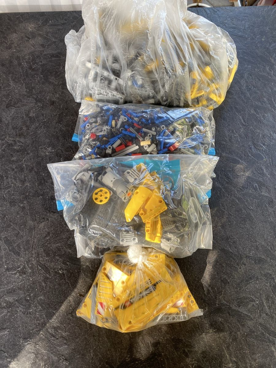 Lego Kit di costruzioni: Lego Mobiler Schwerlastkran #42009 – Usato da Egliswil venduto da sil_x8hr 3