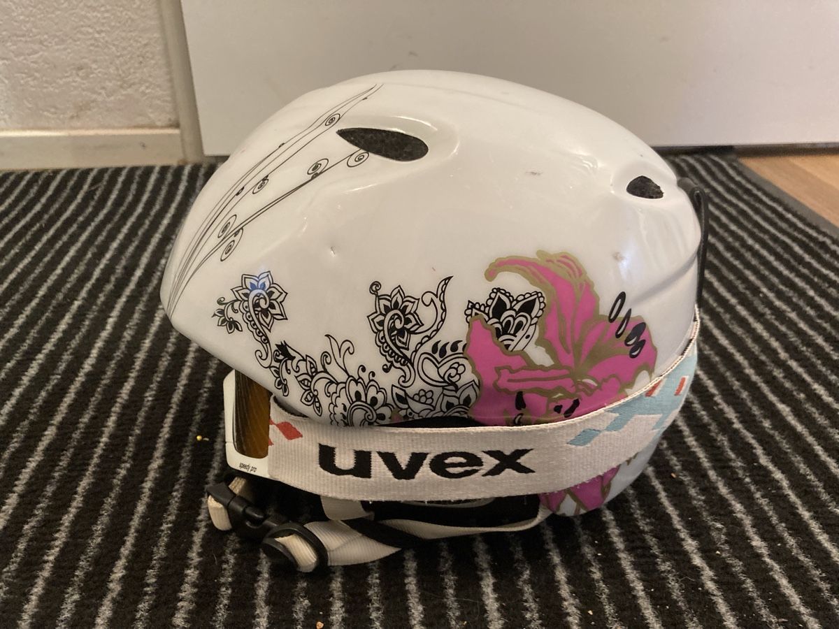Helme: Kinderskihelm Cygnus mit Uvex Brille – Gebraucht aus Nänikon von Monschgal 3