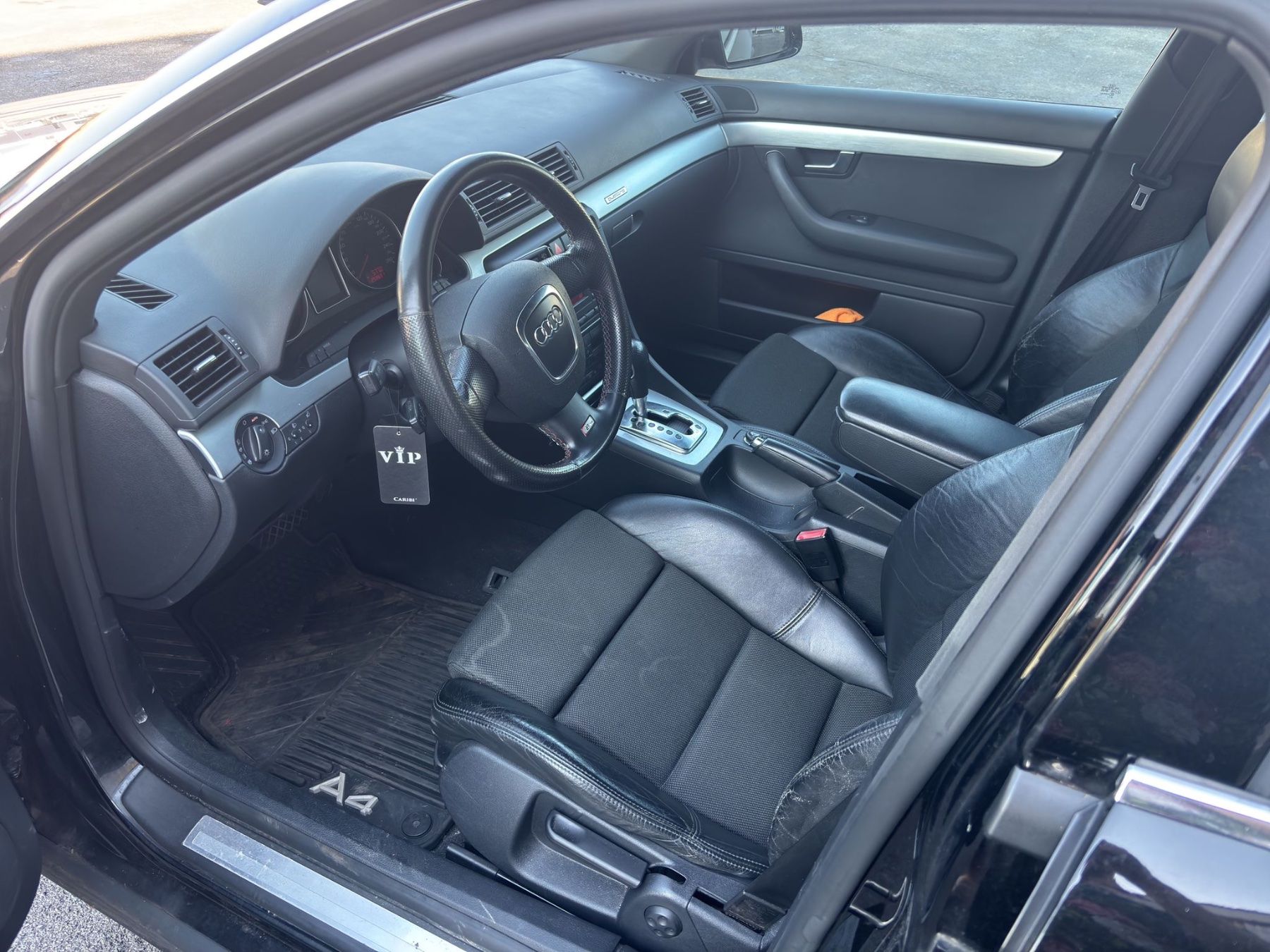 Audi Automobili: Audi a4 – Usato da Luzern venduto da daci123 1
