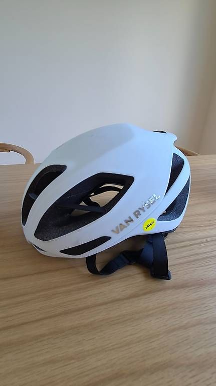 Caschi: Casque Van Rysel Rysel – Usato da Genève venduto da mar_9t5y 1