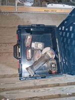 Bosch Akkuschleifer + 4 Akkus + Taschenlampe