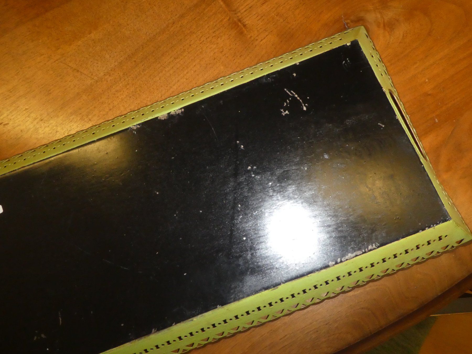 Servierplatten: Tablett floral bemalt Metall – Gebraucht aus Chur von Diversico2010 2