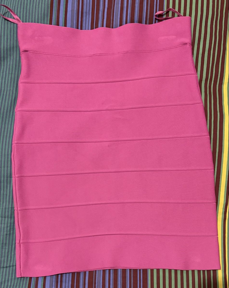 Gonne: Jupe rose BCBGMaxazria – Usato da Genève venduto da AlBE909 1