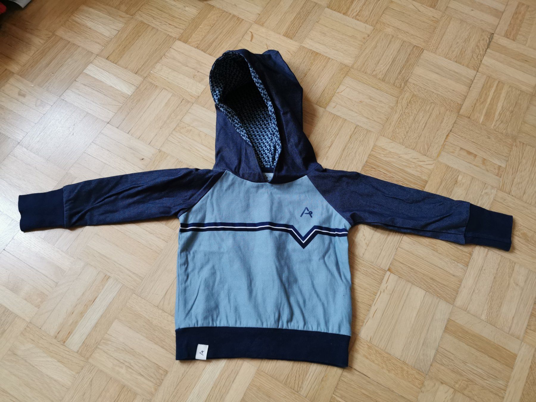 Pullover & Sweatshirts: Hoodie Alba Gr. 92 – Gebraucht aus Stäfa von flamingo_17 1