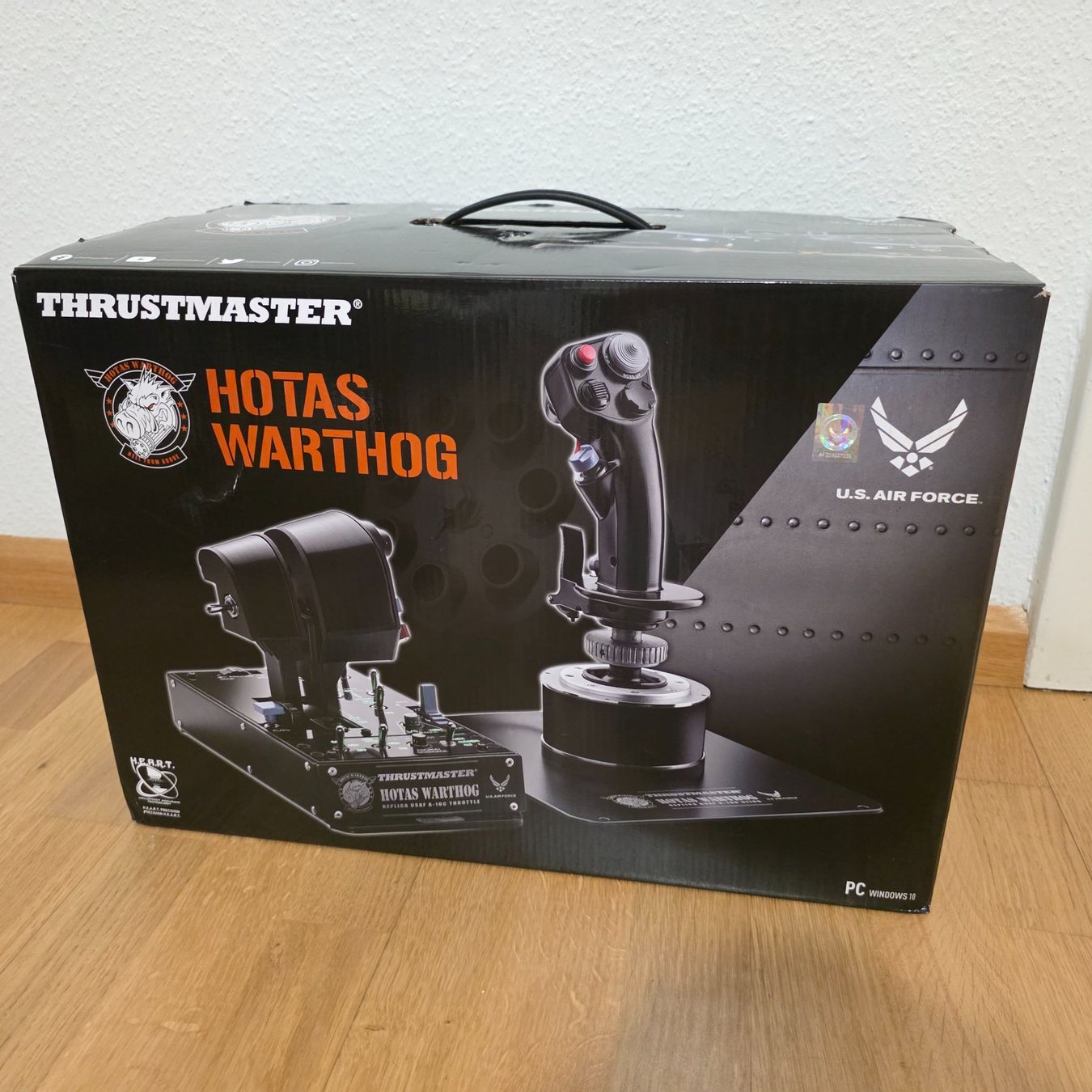 Thrustmaster Manettes: Thrustmas Joystick Hotas Warthog Flight Stick Dual Throttle – D'occasion à Basel par Domiburk 7