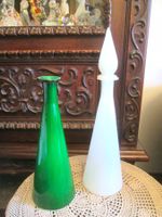 2 Flaschen aus Glas/Opalglas