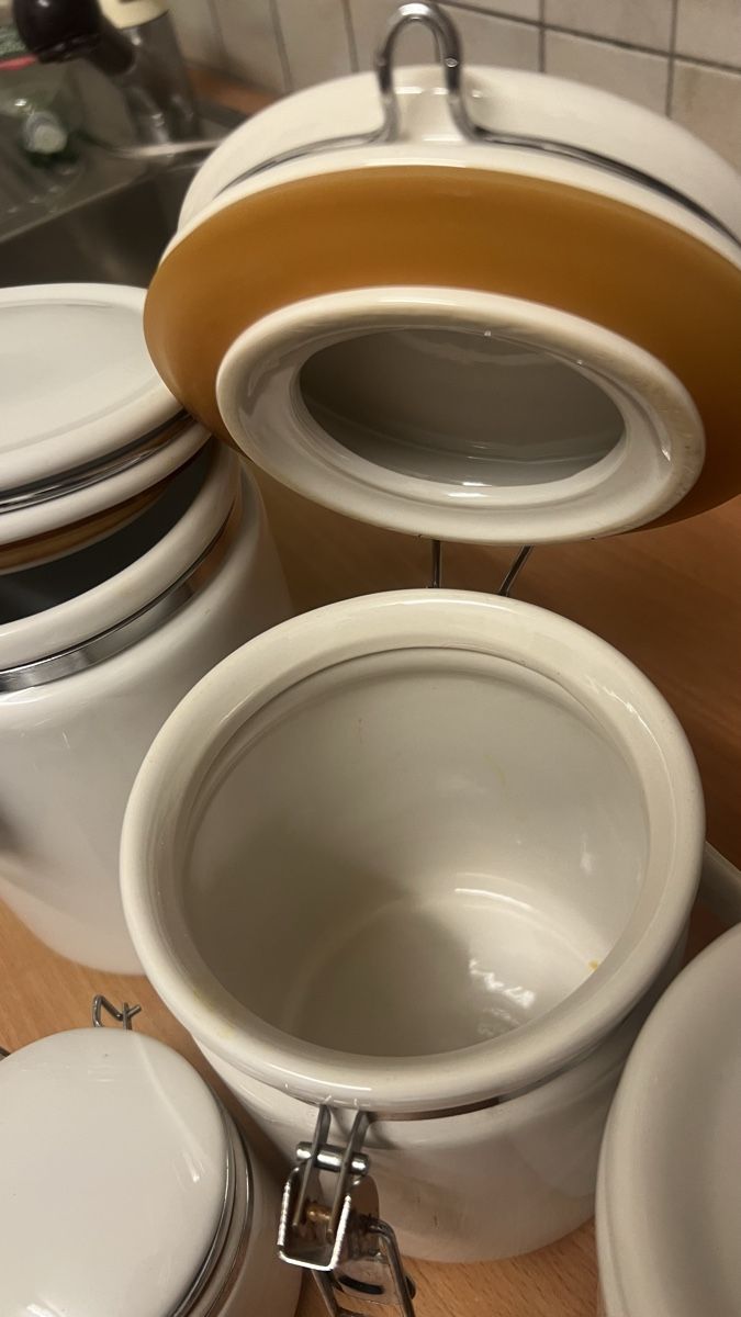 Sonstiges Fahrzeugzubehör: OGGI 9 Stück Keramik  – Gebraucht aus Trasadingen von Kaffee.mann 6
