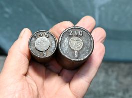 2 ANTIKE Gewichte 250 & 125 Gramm gemarkt 2