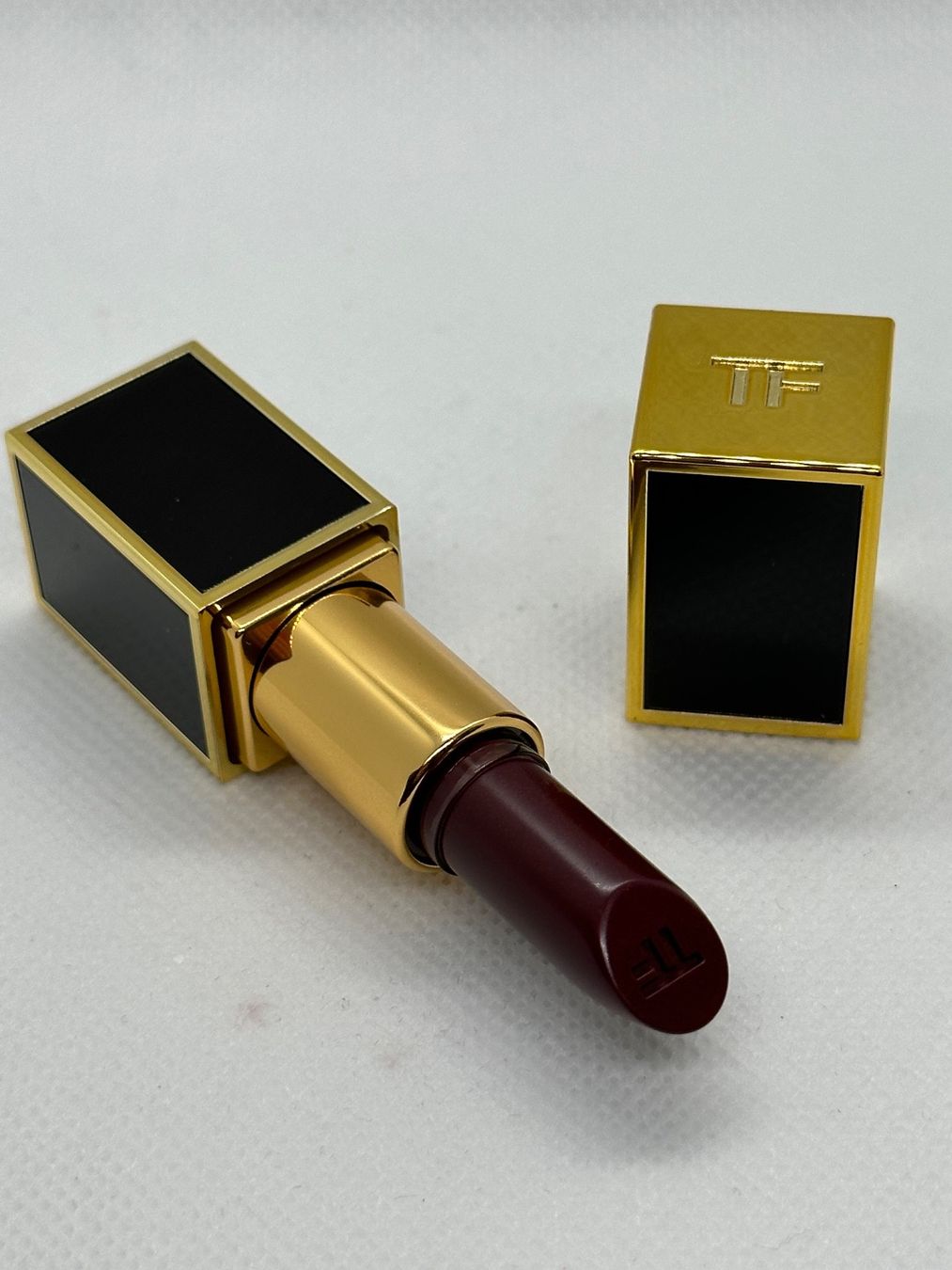 Tom Ford Make-up: Tom Ford rouge à lèvres 2 g – Nuovo (secondo la descrizione) da Pully venduto da Natala