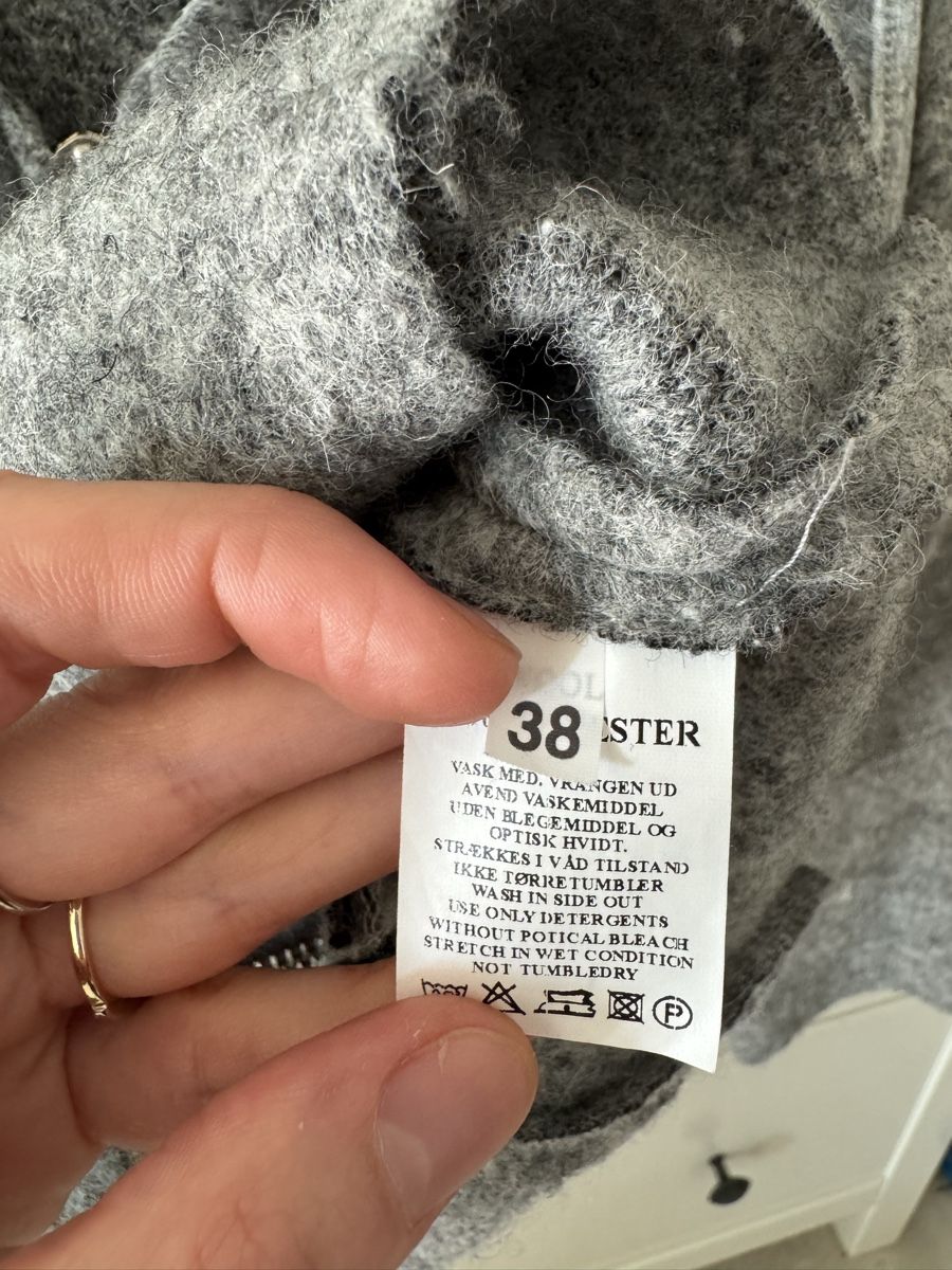 Giacche: Cosy Wool Blend Hooded Jacket, Gr. 38, Grey – Usato da Bülach venduto da dan_7scp 3