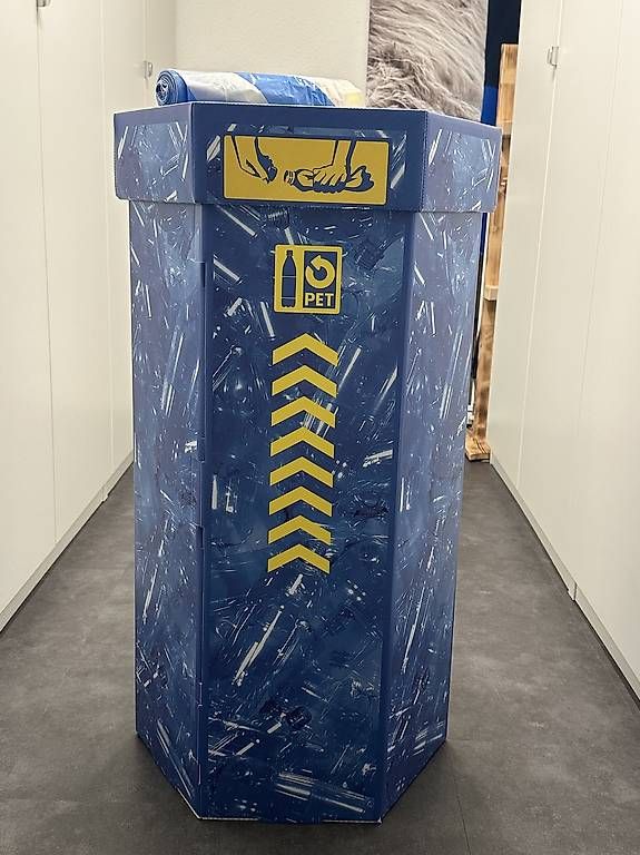 Cestini per rifiuti: PET-Entsorgungsbox 110 Liter – Usato da Rudolfstetten venduto da Psputnik