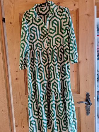 Kleid Zara grünes Muster Grösse XS guter Zustand