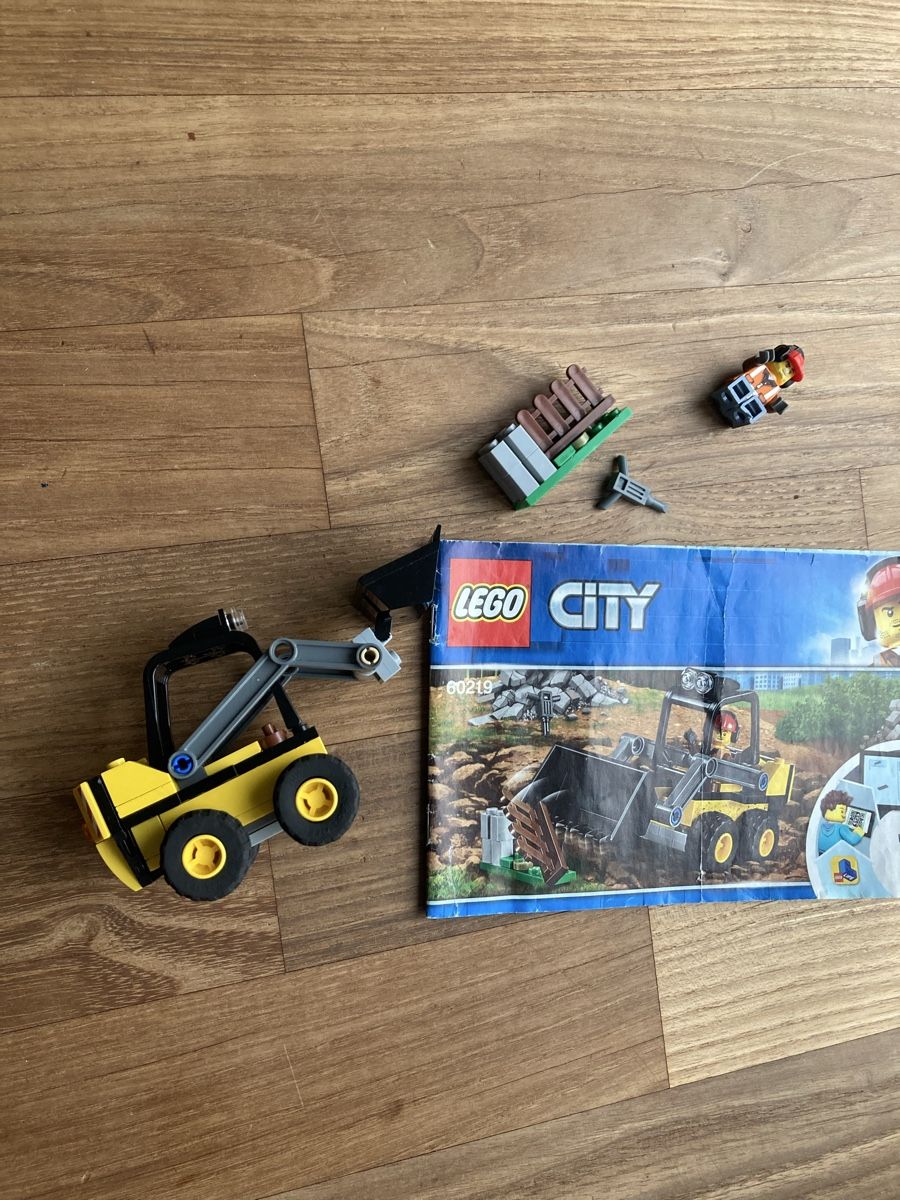 Lego Giocattoli: Frontlader 60219, LEGO City – Usato da Luzern venduto da Aldabema
