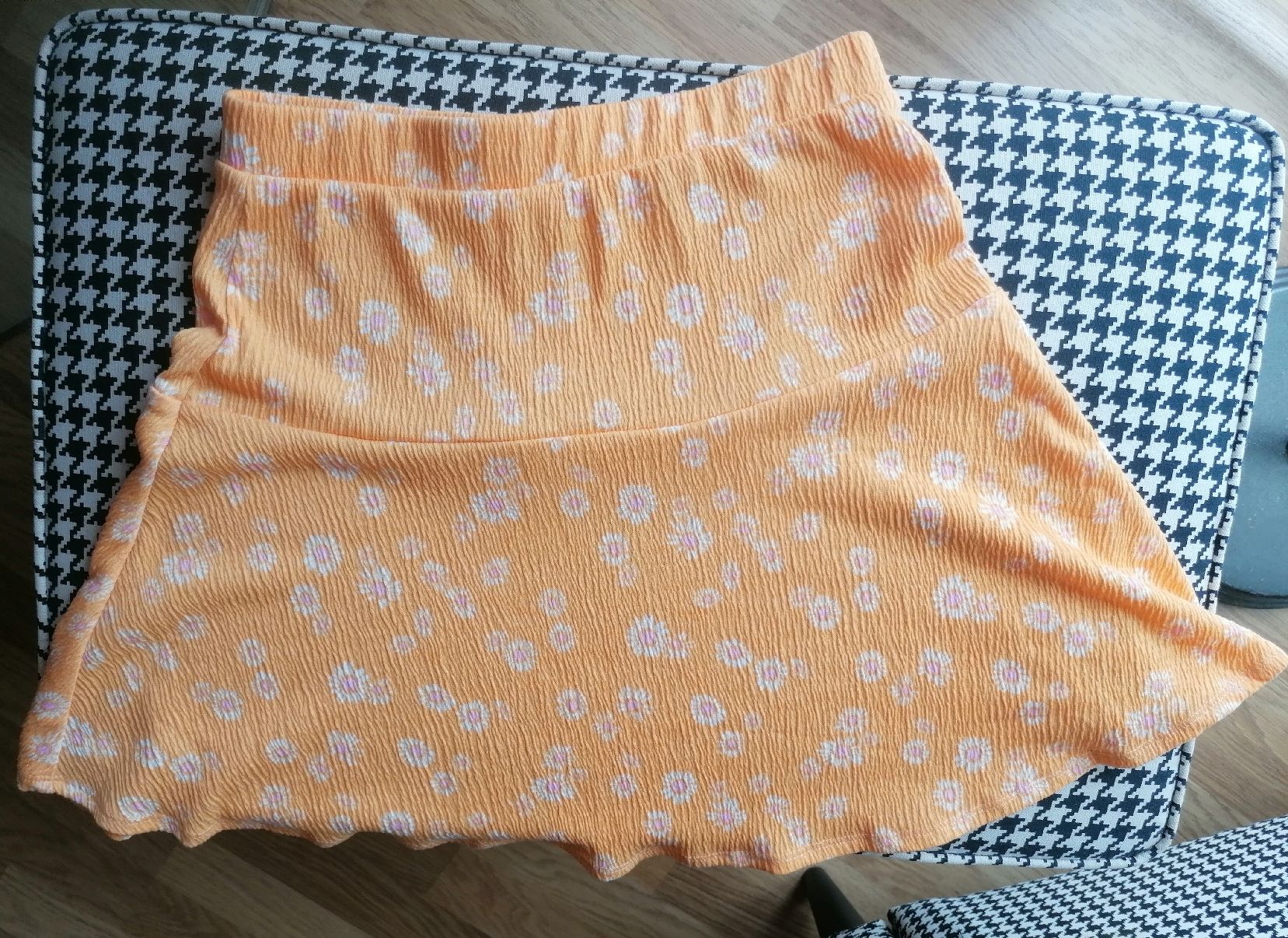 Vestiti & Gonne: Jupe, jupe patineuse, jupe courte,bas – Usato da Montcherand venduto da petiteoune75