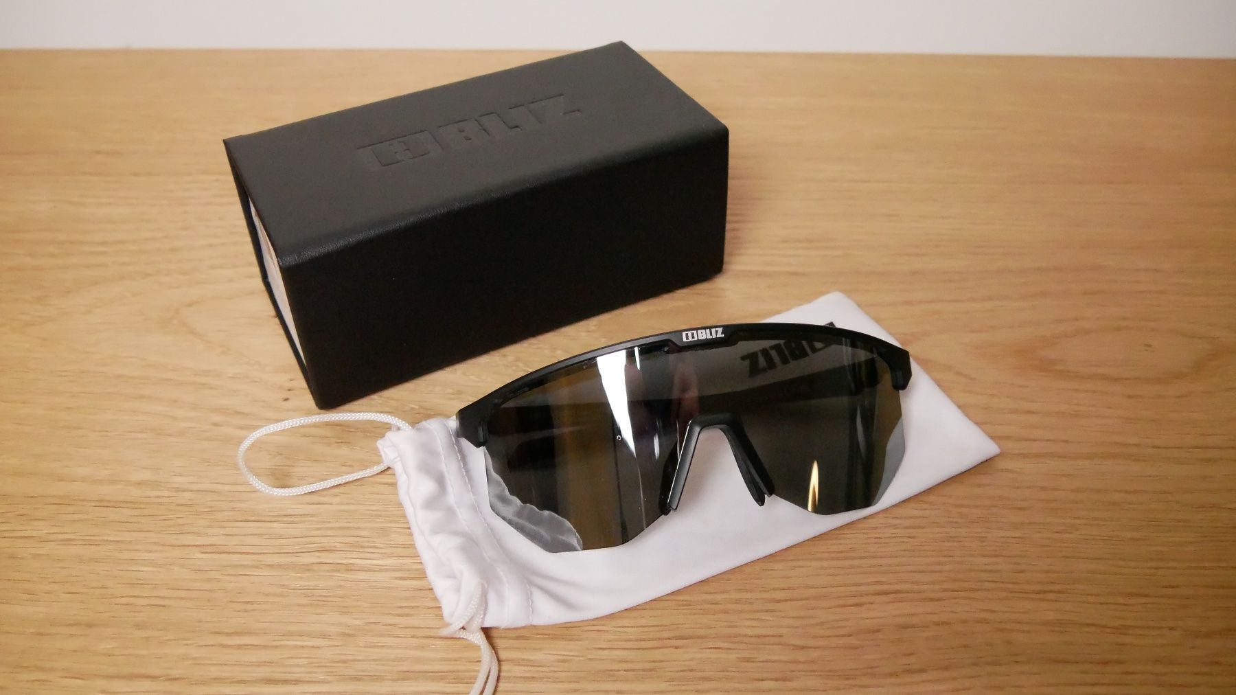 Occhiali & Lenti: Blitz Sonnenbrille Hero Polarized Matt Black Frame schwarz – Nuovo (secondo la descrizione) da Zürich venduto da julia_vina