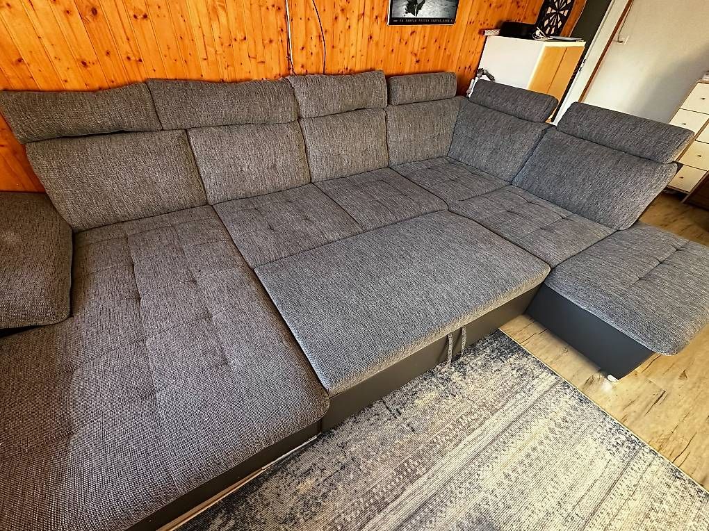 Grosse bequeme Ausziehcouch (Gebraucht) in Hölstein für CHF 250 – nur Abholung auf Ricardo kaufen