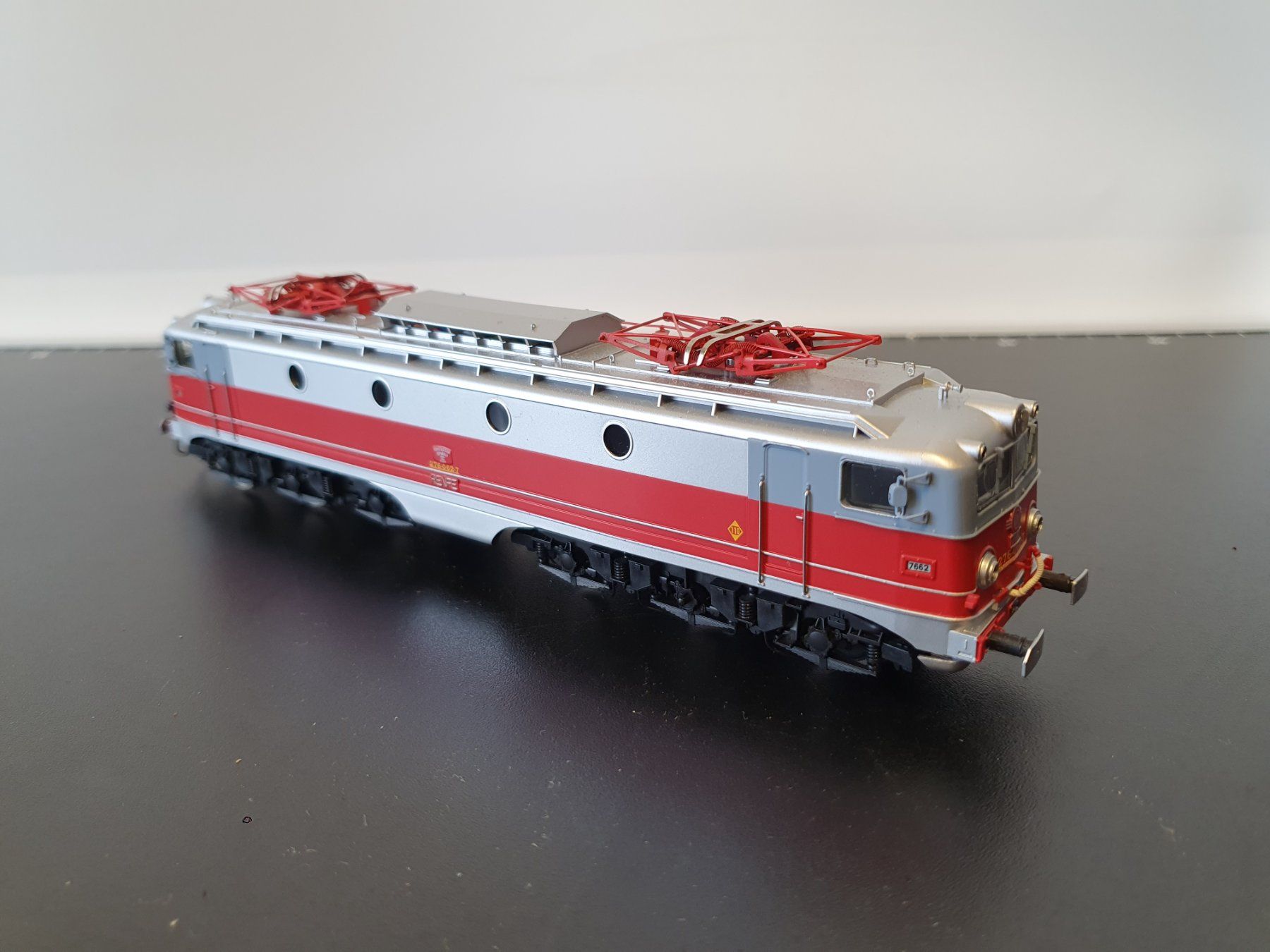 Modellini di ferrovie: ELECTROTREN:DC: RENFE E-LOK 276-062-7 DEFEKT – Difettoso da Biglen venduto da taunus82 4